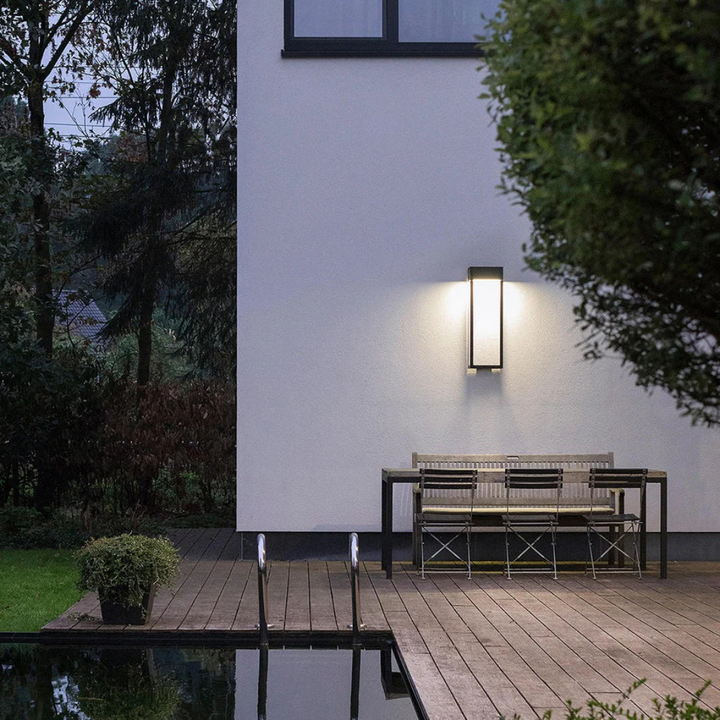 BowLift | Stylish LED Outdoor Lamp