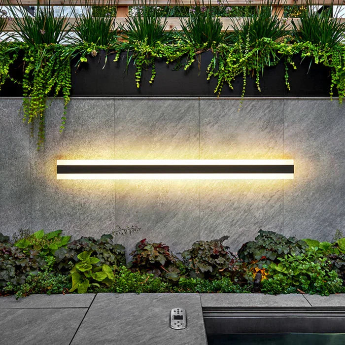 BowLift | Weatherproof Outdoor Wall Lamp - RainGuard Light