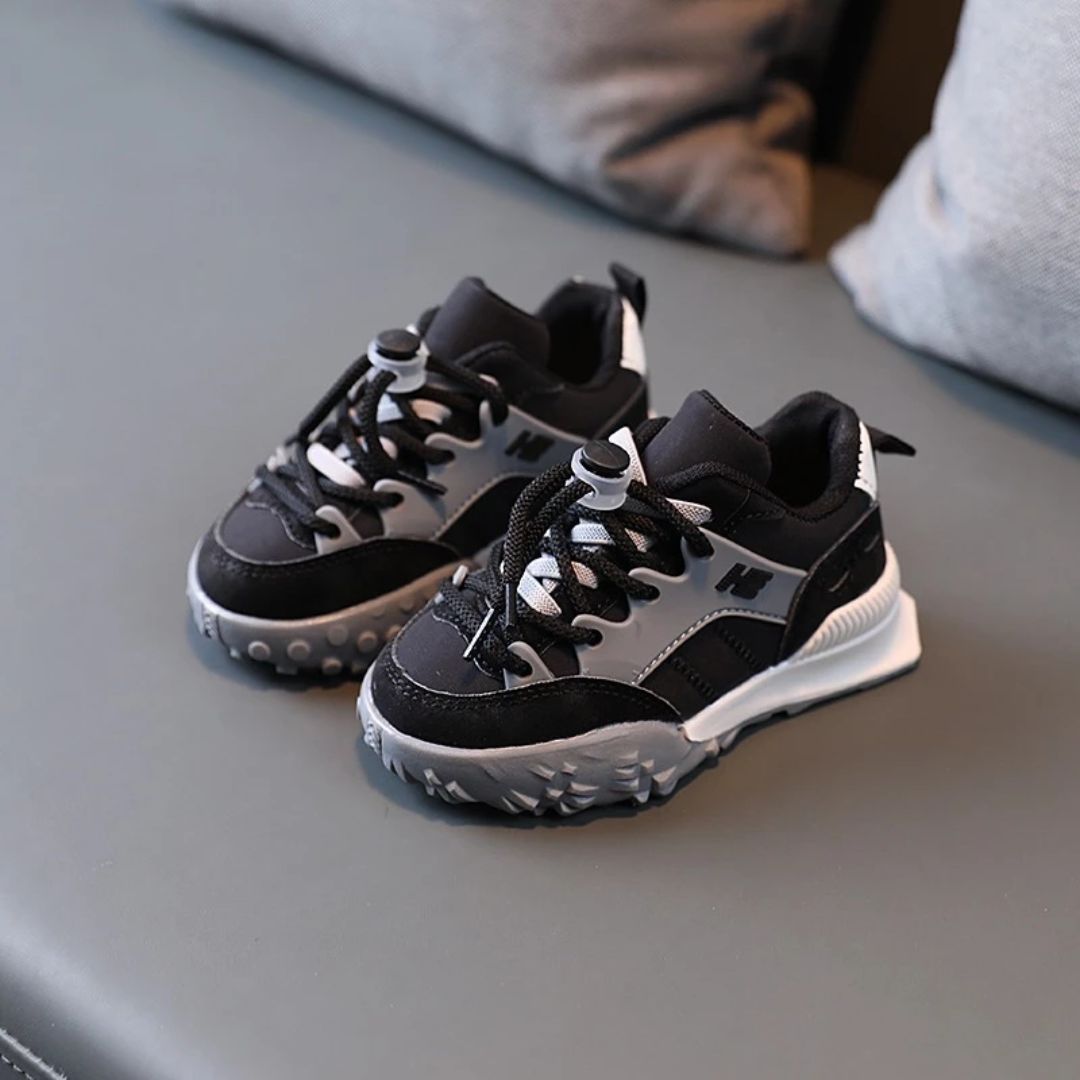 BowLift | Modern Children's Sports Shoes – Stylish Look with Comfort and Stability