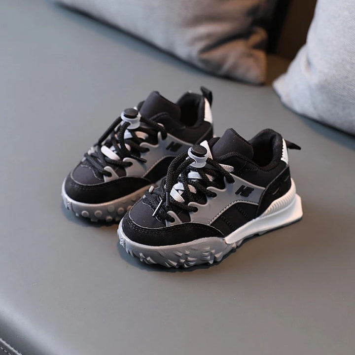 BowLift | Modern Children's Sports Shoes – Stylish Look with Comfort and Stability
