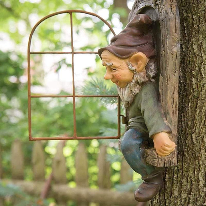 Garden decor gnome figure | Bowlift