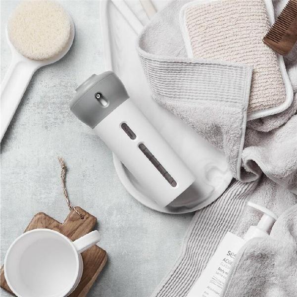 BowLift | 4-in-1 Travel Bottle