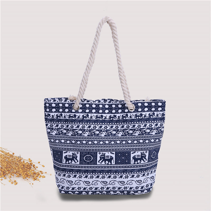 Spacious bag with maritime pattern Bowlift