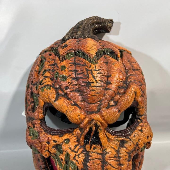 BowLift | PhantomPumpkin Ani-Motion Mask — Bring your horror to life and make everyone tremble with fear!