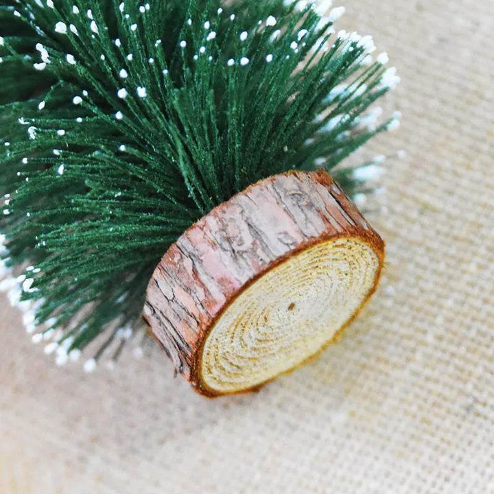 BowLift | Christmas pine needle tree decoration