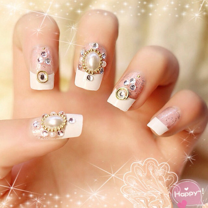 Glamorous Pearl Embellished Press-On Nail Set