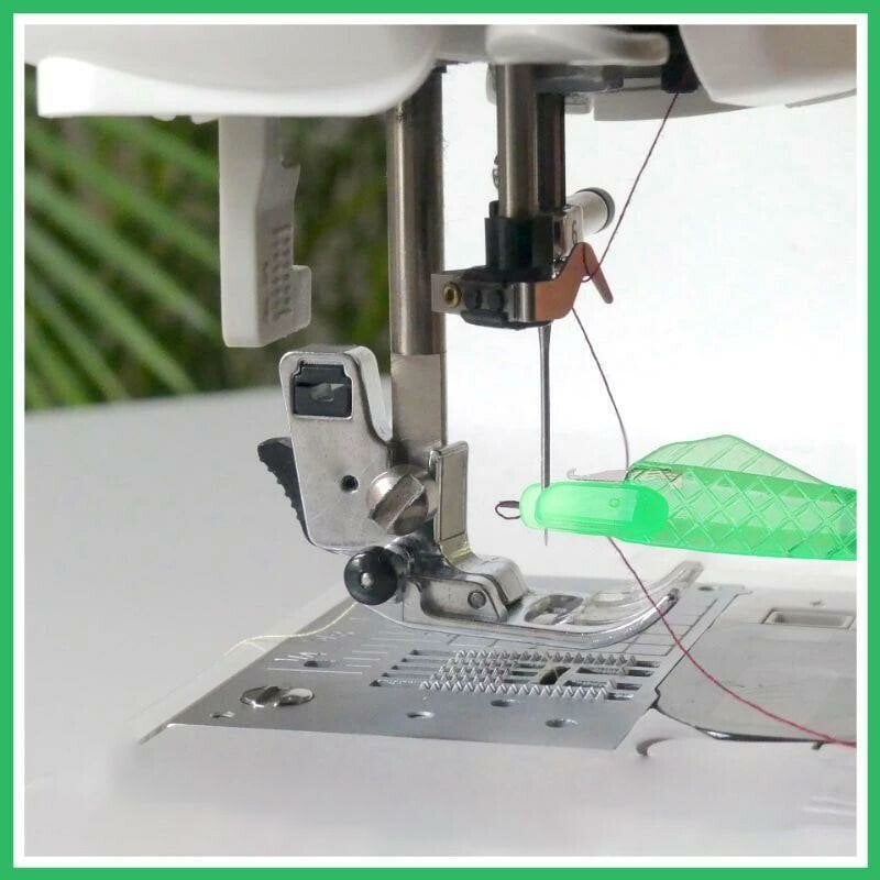 BowLift | Fish Type Sewing Machine Needle Threader