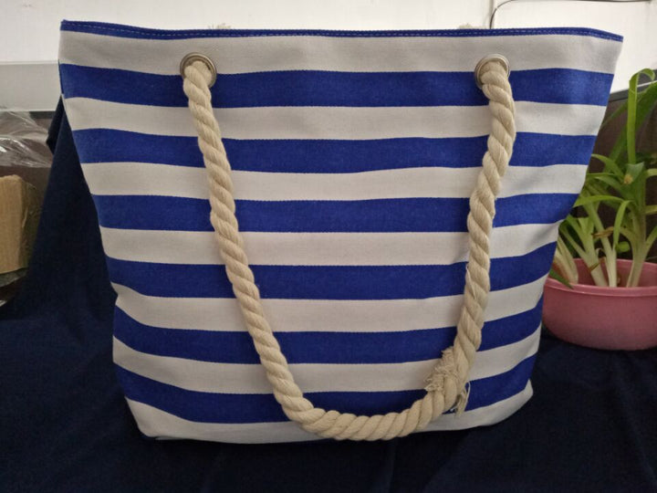 Durable beach bag with sturdy rope handles Bowlift