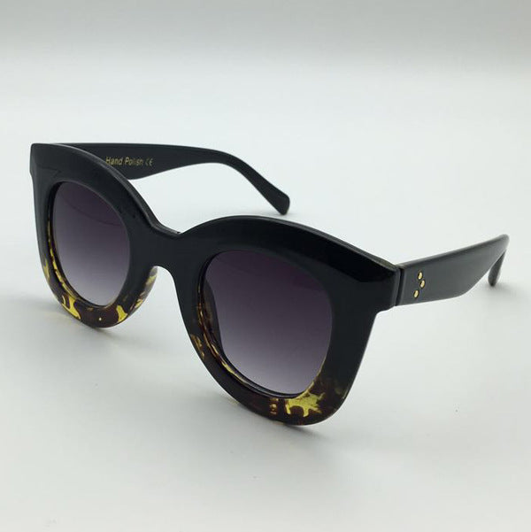 Women's stylish oversized sunglasses with trendy frame Bowlift