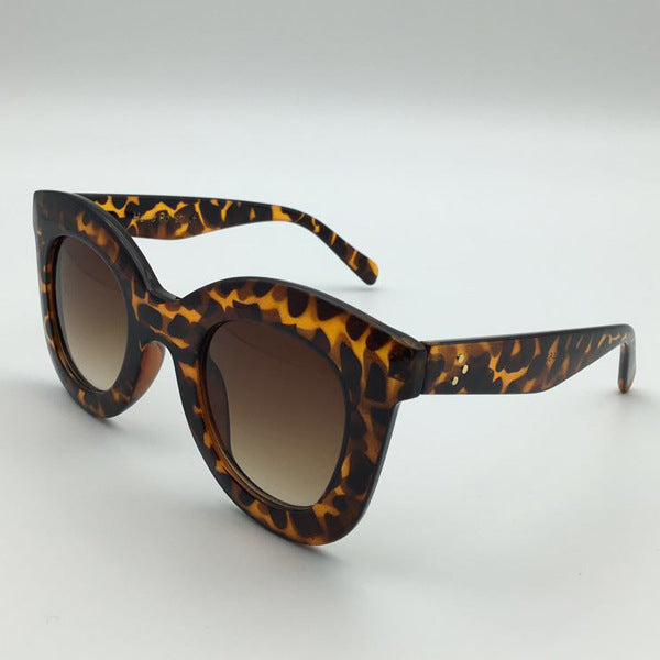 Women's stylish oversized sunglasses with trendy frame Bowlift