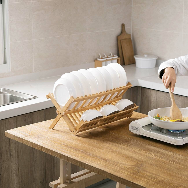 Bamboo drying rack with vertical compartments | Bowlift