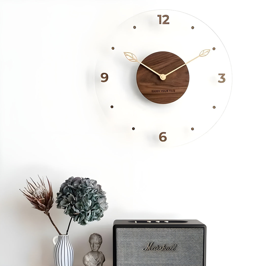 Minimalistic, silent wall clock with a simple design for any room Bowlift