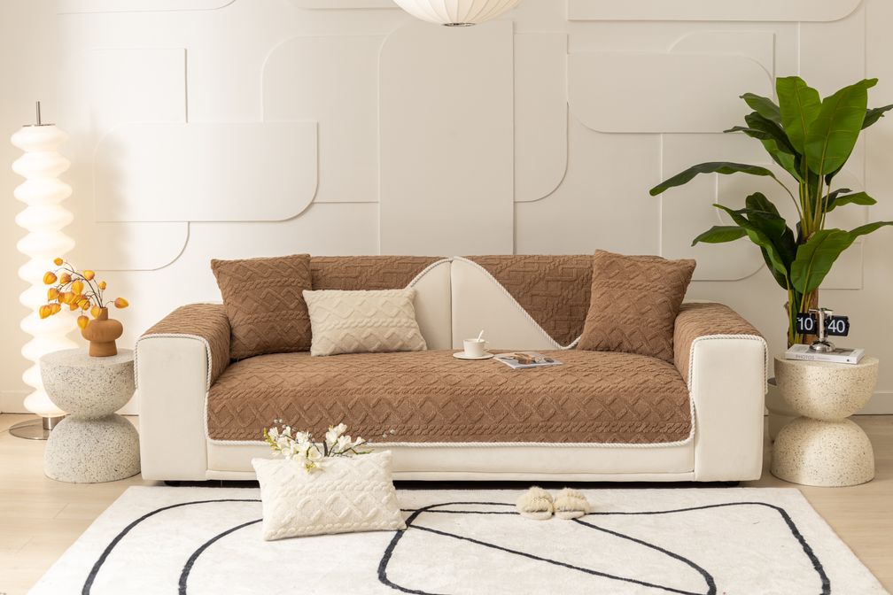 BowLift | Classic One-Piece Sofa Slipcover