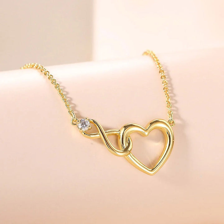 HeartBond Necklace – Timeless Jewelry of Connected Love Bowlift