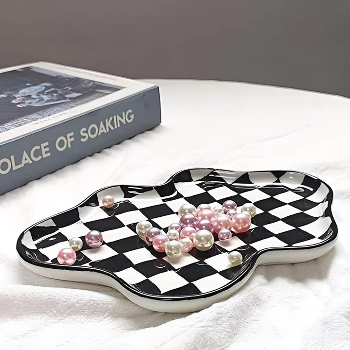 BowLift | Classic Checkered Ceramic Plate