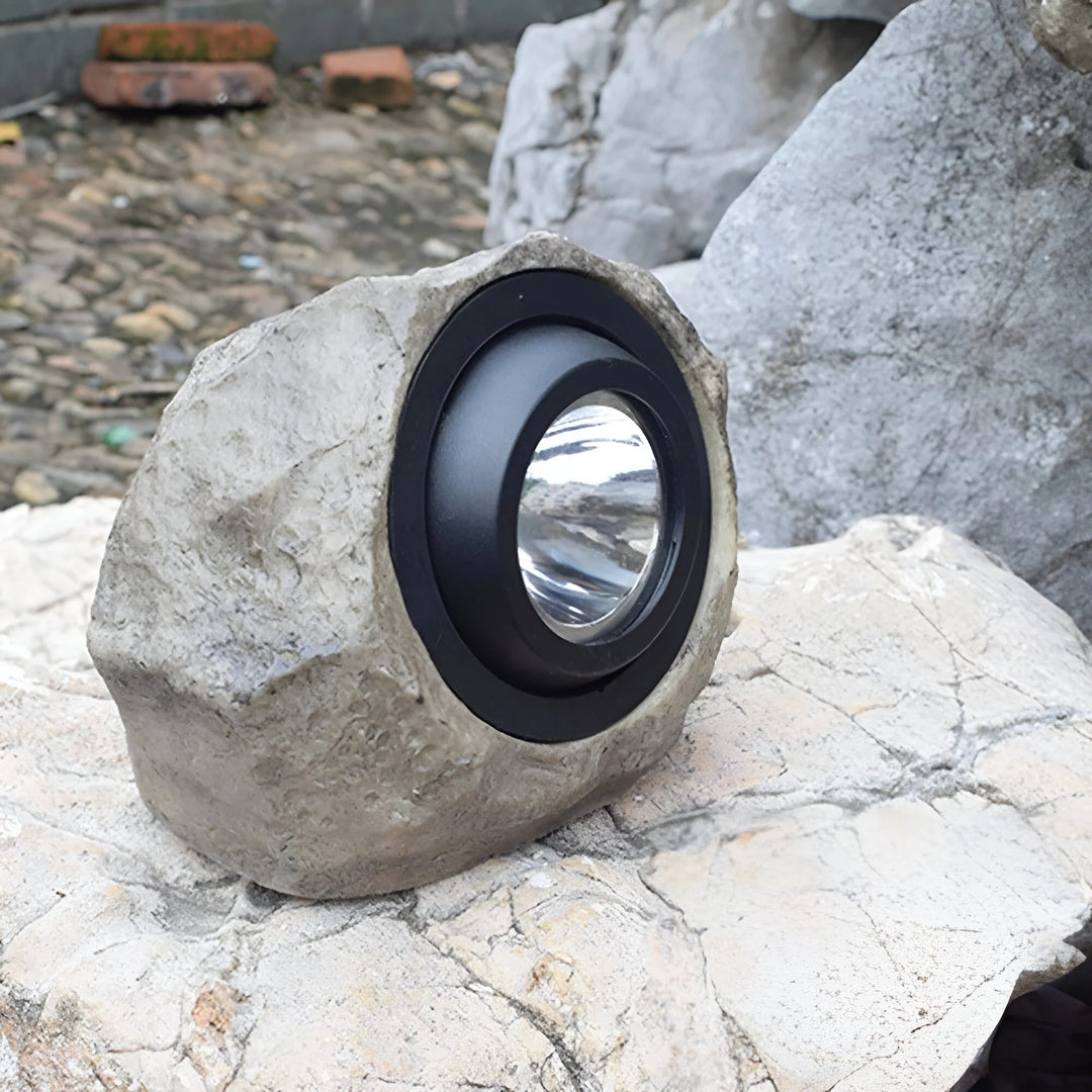 StoneGlow – Solar Rock Garden Light