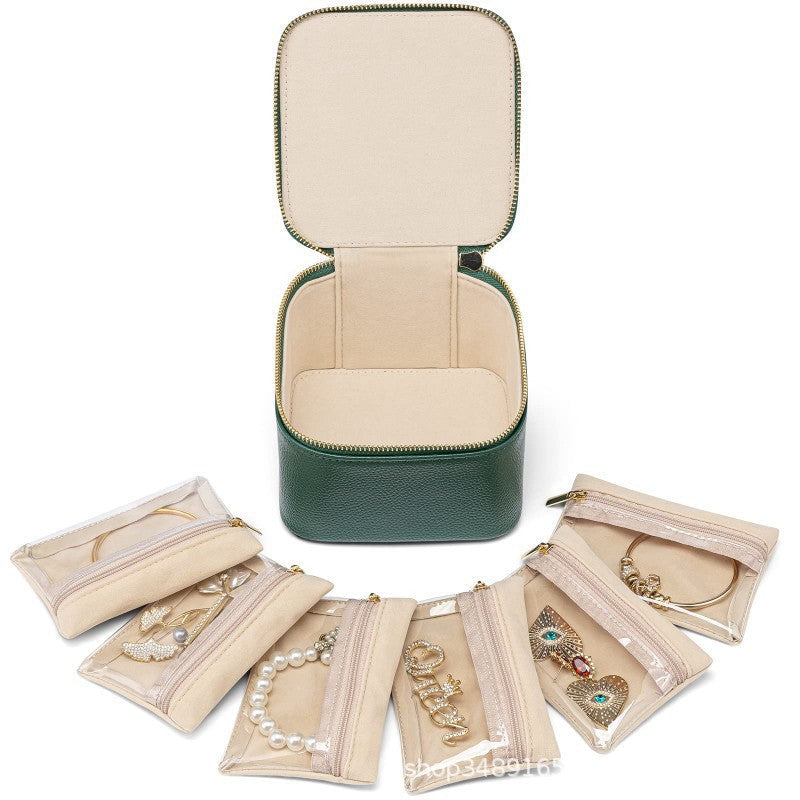 BowLift | Leather jewelry box for travel