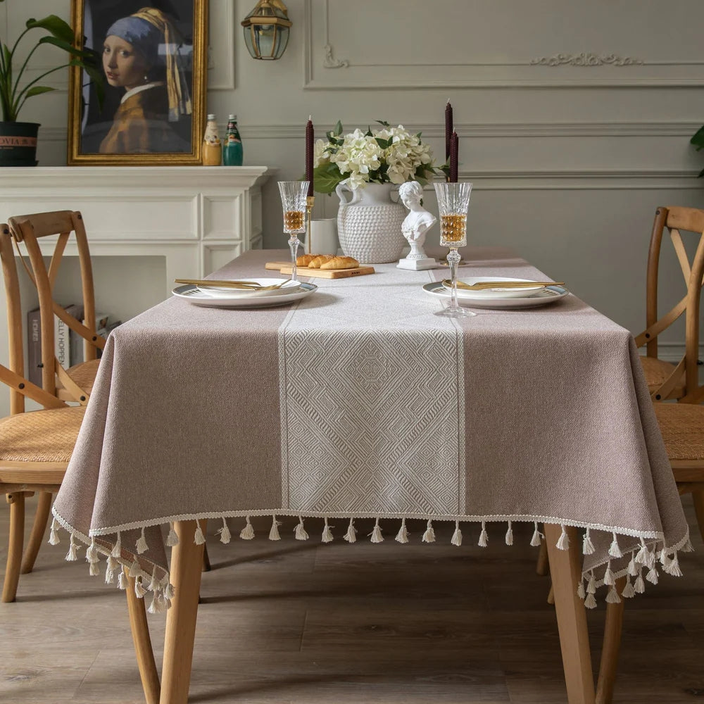 BowLift | Glisstra Geometric Tassel Tablecloth