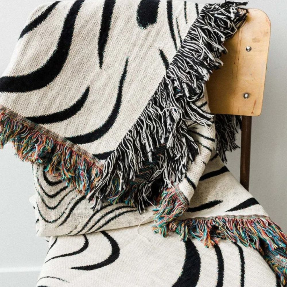 BowLift | Marble Woven Throw Blanket
