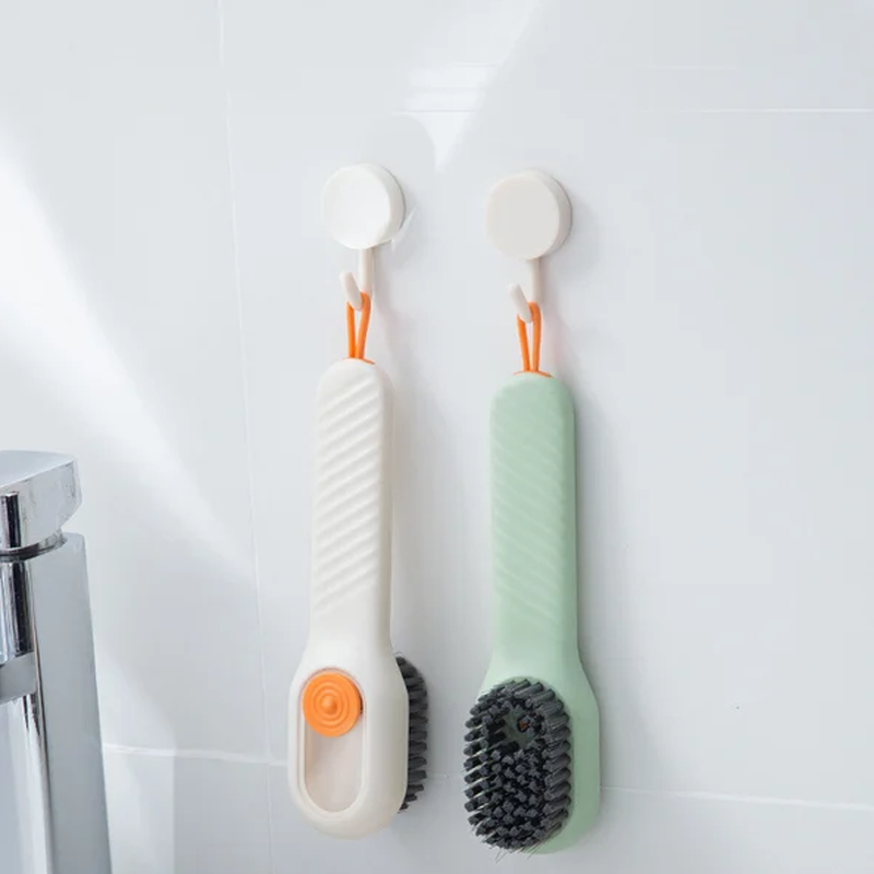 BowLift | Household brush with soft bristles