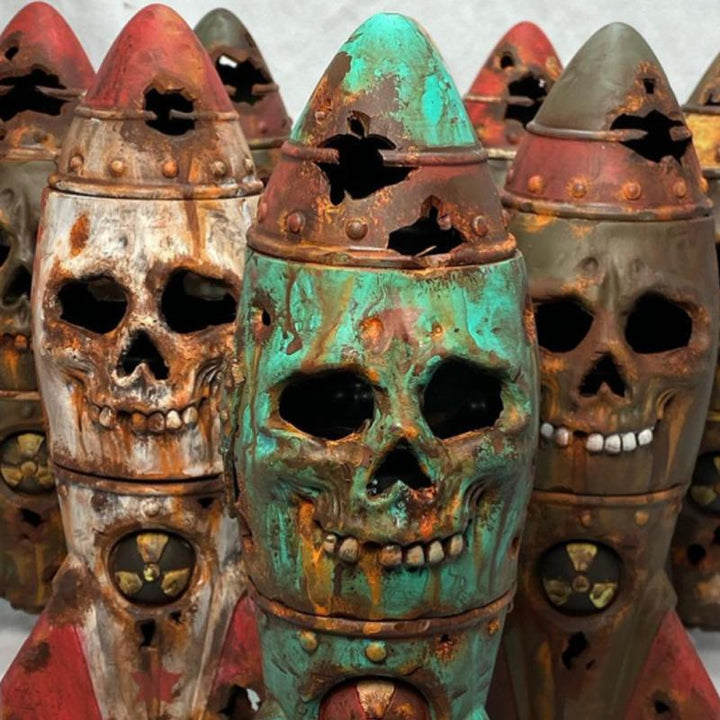 BowLift | Resin Skull Bomb Ornament