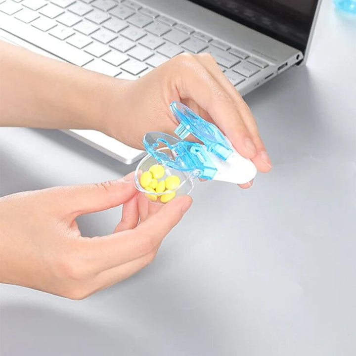 BowLift | Portable Pill Organizer