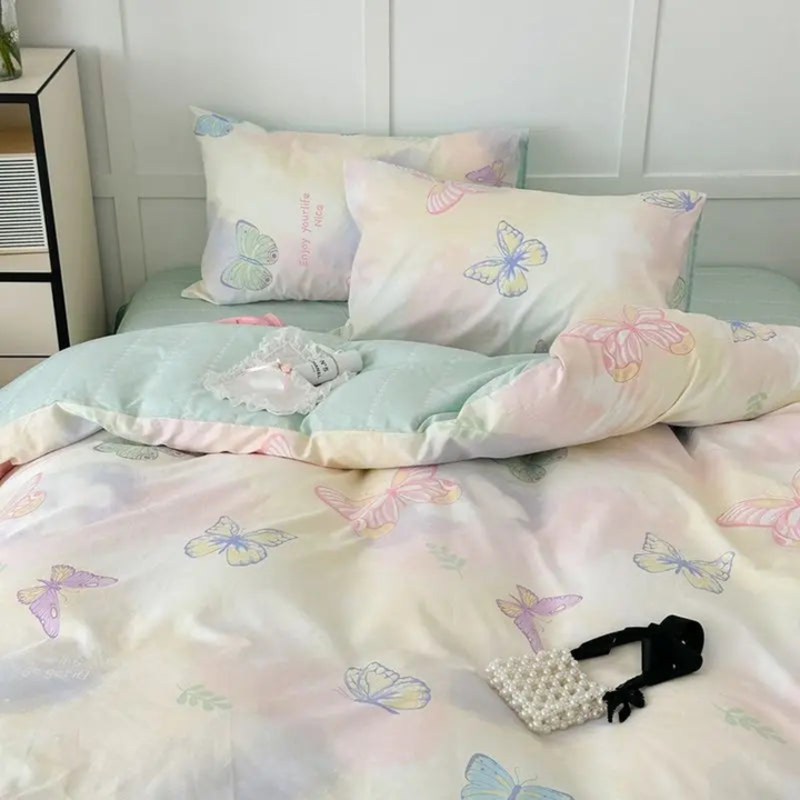 BowLift | Soft Floral Comforter Cover for Elegant Bedroom Decor