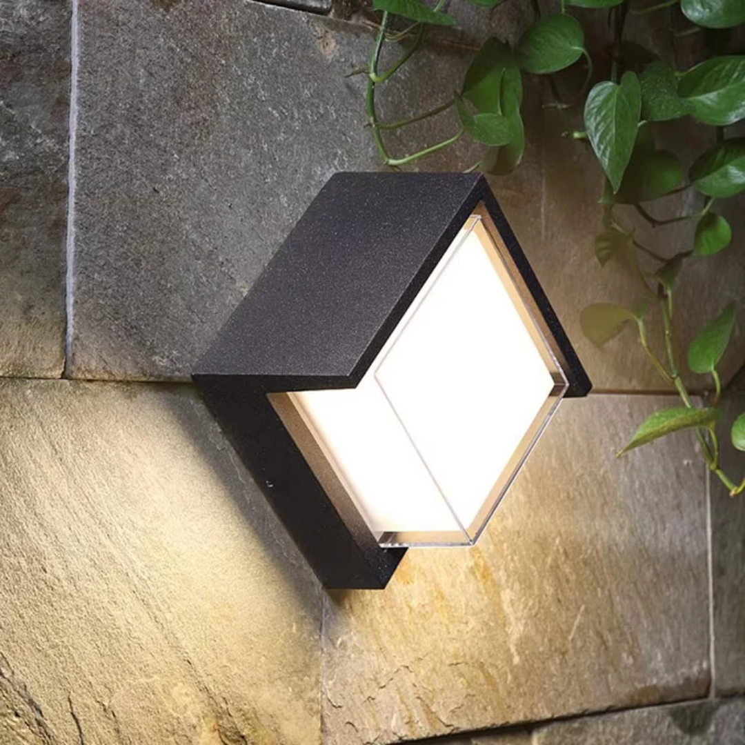 BowLift | Outdoor Wall Lamp With Motion Sensor