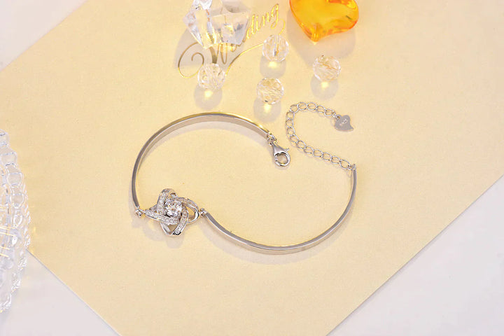 Stylish Love Knot Bracelet | Perfect for Daily Wear Enjoyment! Bowlift