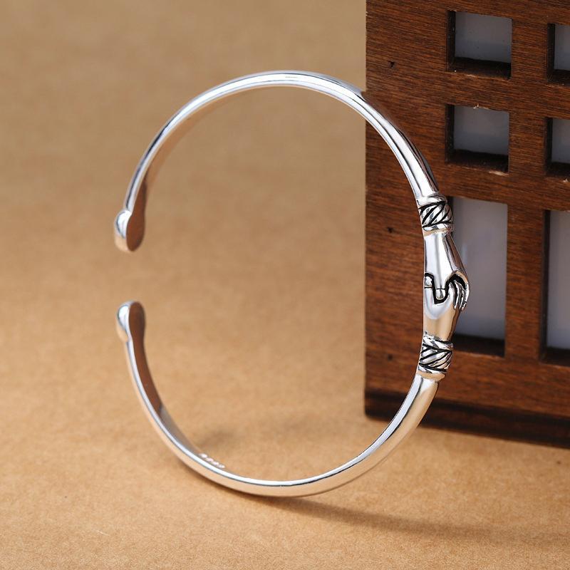 BowLift | 2022 Friendship Handshake Bracelet