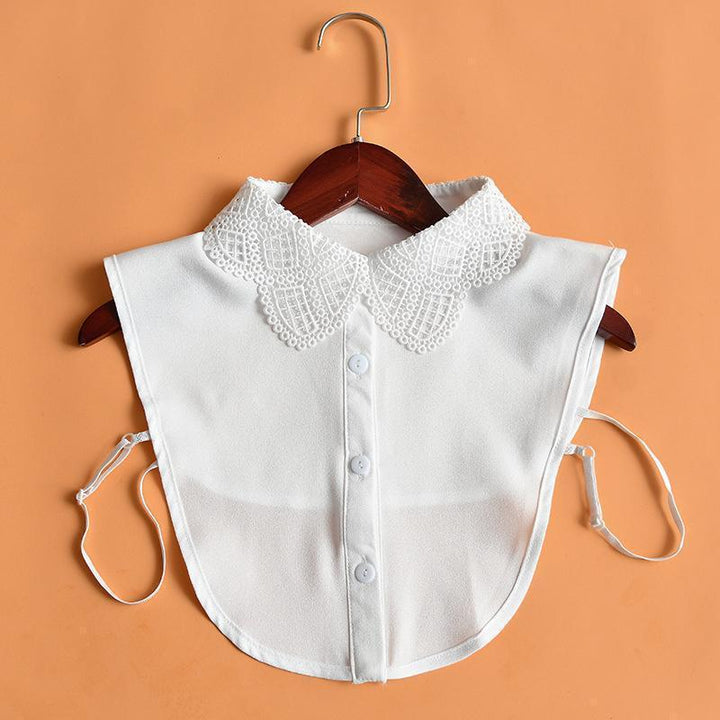 Women's blouse with lace insert | Bowlift