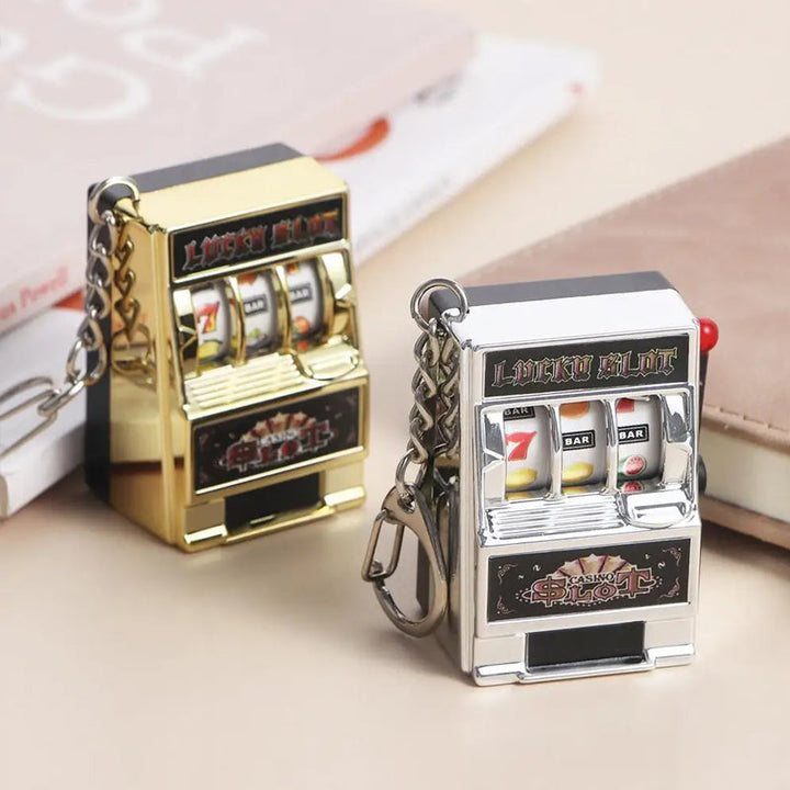 BowLift | Keychain designed as a slot machine