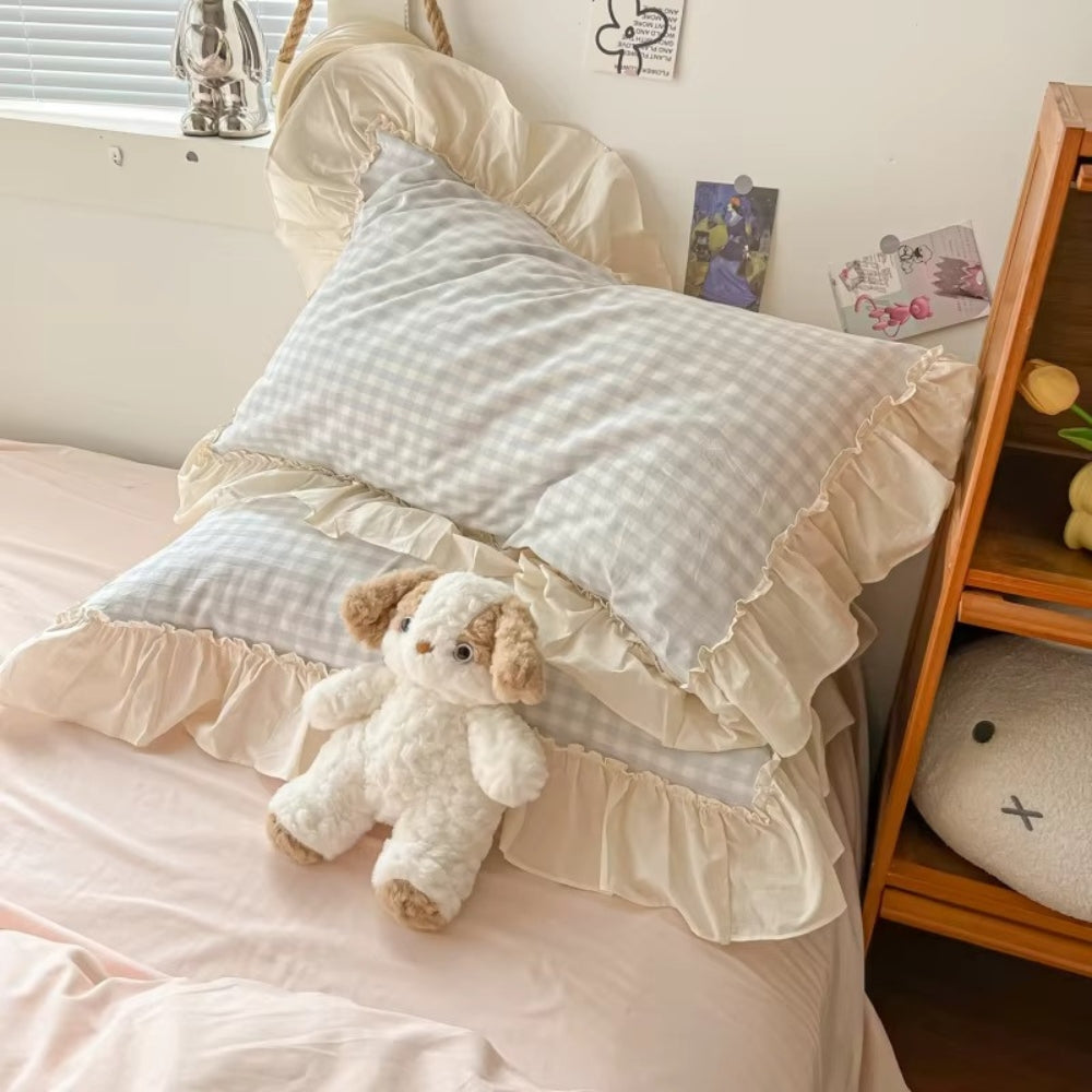 BowLift | Gingham Check Ruffled Edges Bedding Set