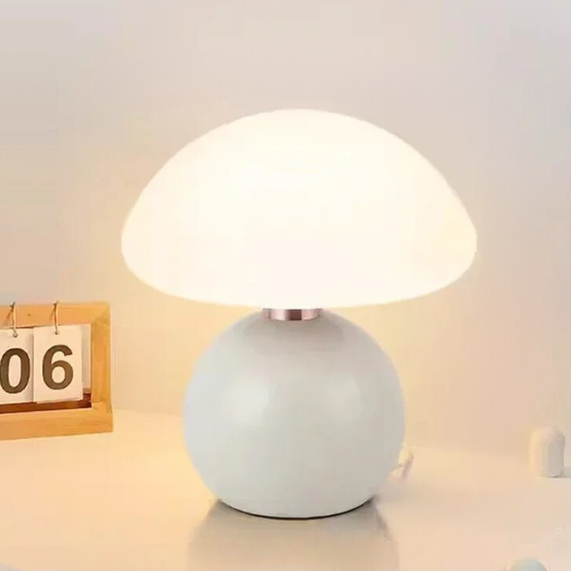 BowLift | Elegant Cream Table Lamp – Atmospheric Lighting for Home
