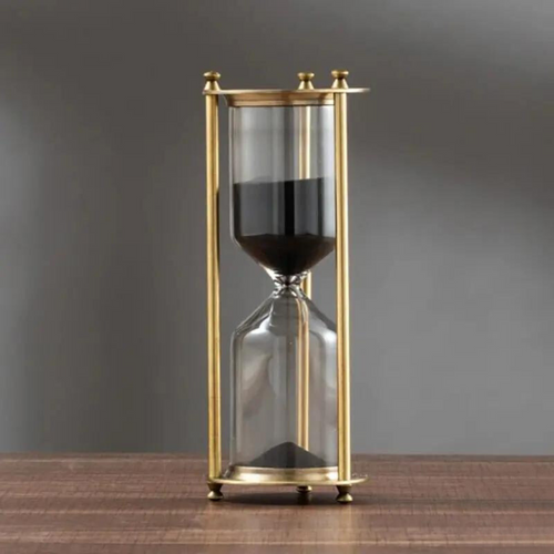 BowLift | Antique hourglass made of brass with violet sand