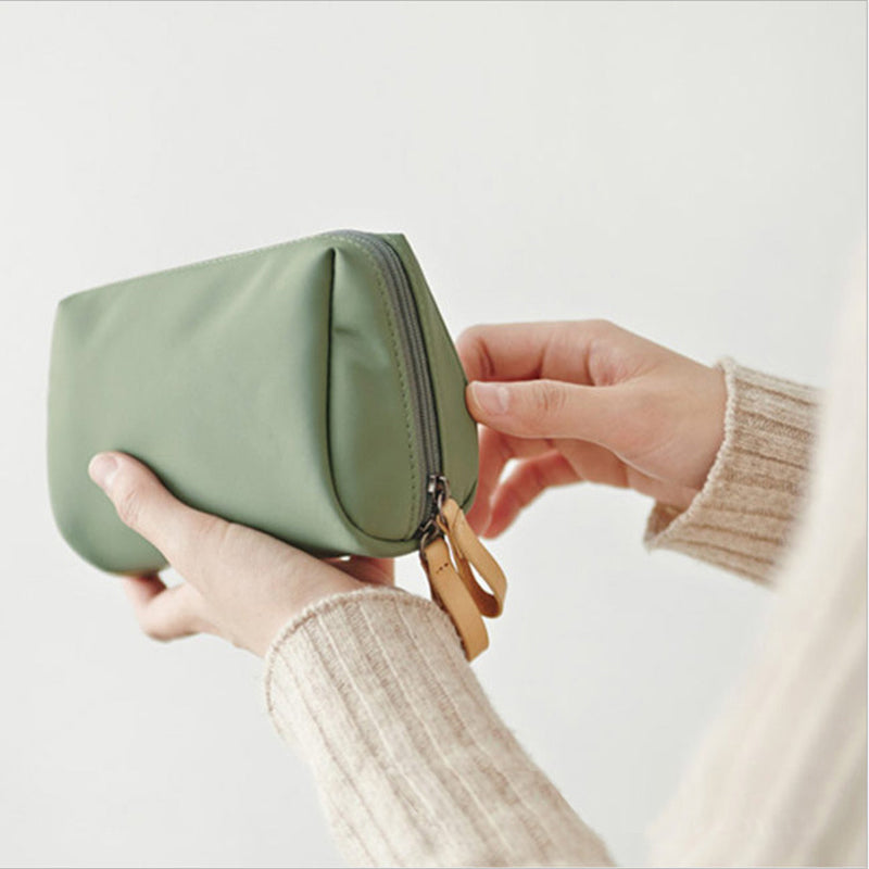 BowLift | Solid Color Cosmetic Bag with Double Zipper