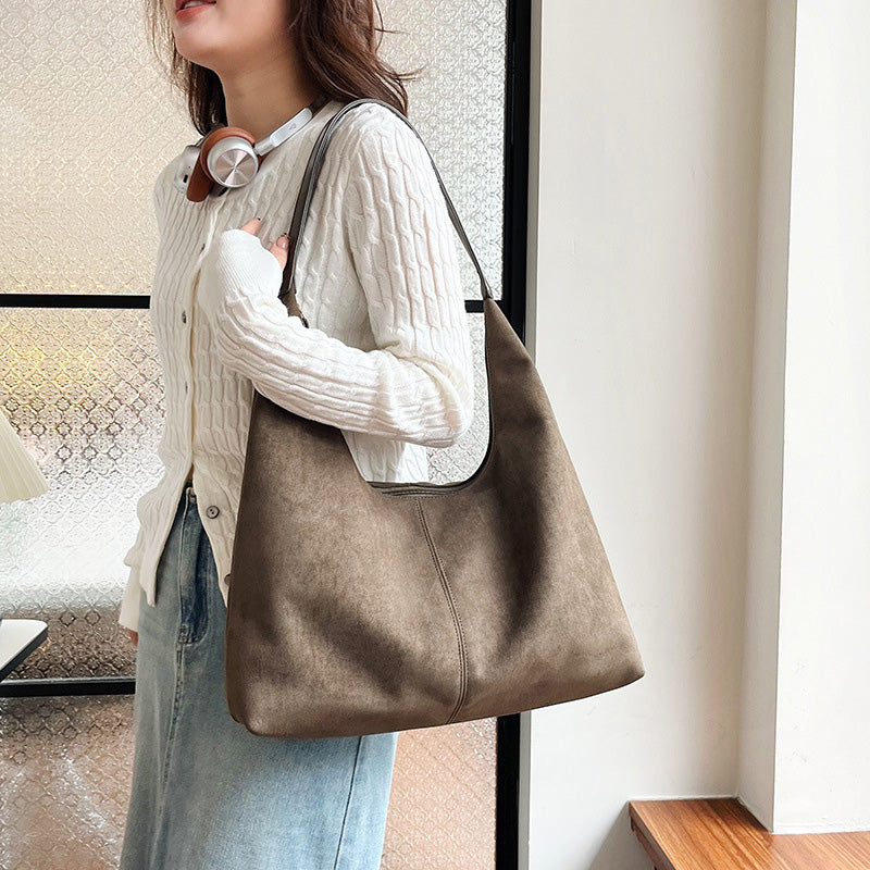 BowLift | Suede messenger bag with large capacity