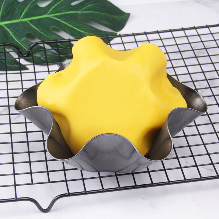 Petal Shape Carbon Steel Baking Bowl | Bowlift