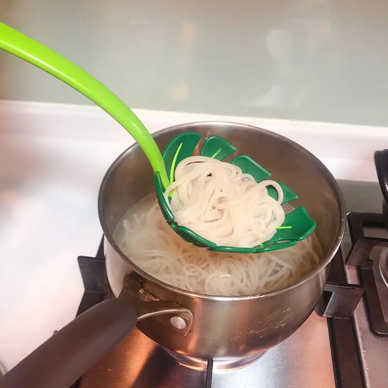 Green Leaf Colander | Bowlift