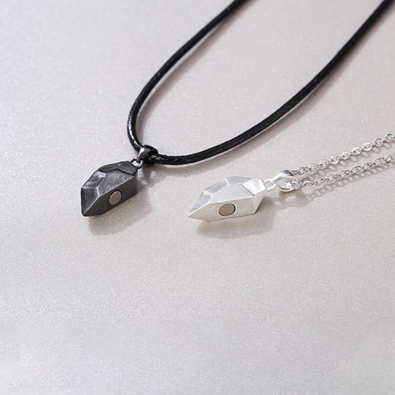 BowLift | Couple Heart Stitching Necklace
