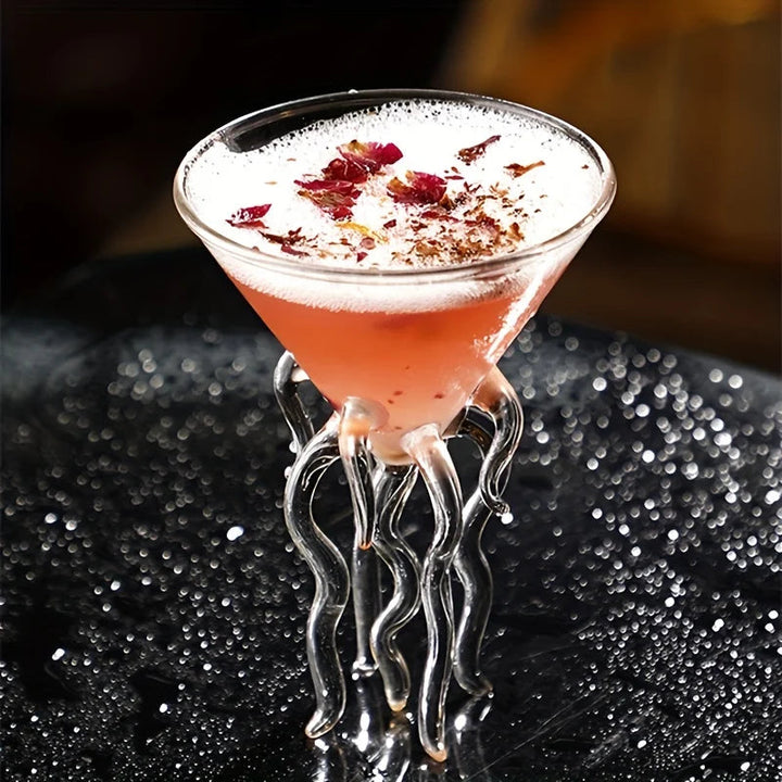 Unique, octopus-inspired cocktail glass Bowlift