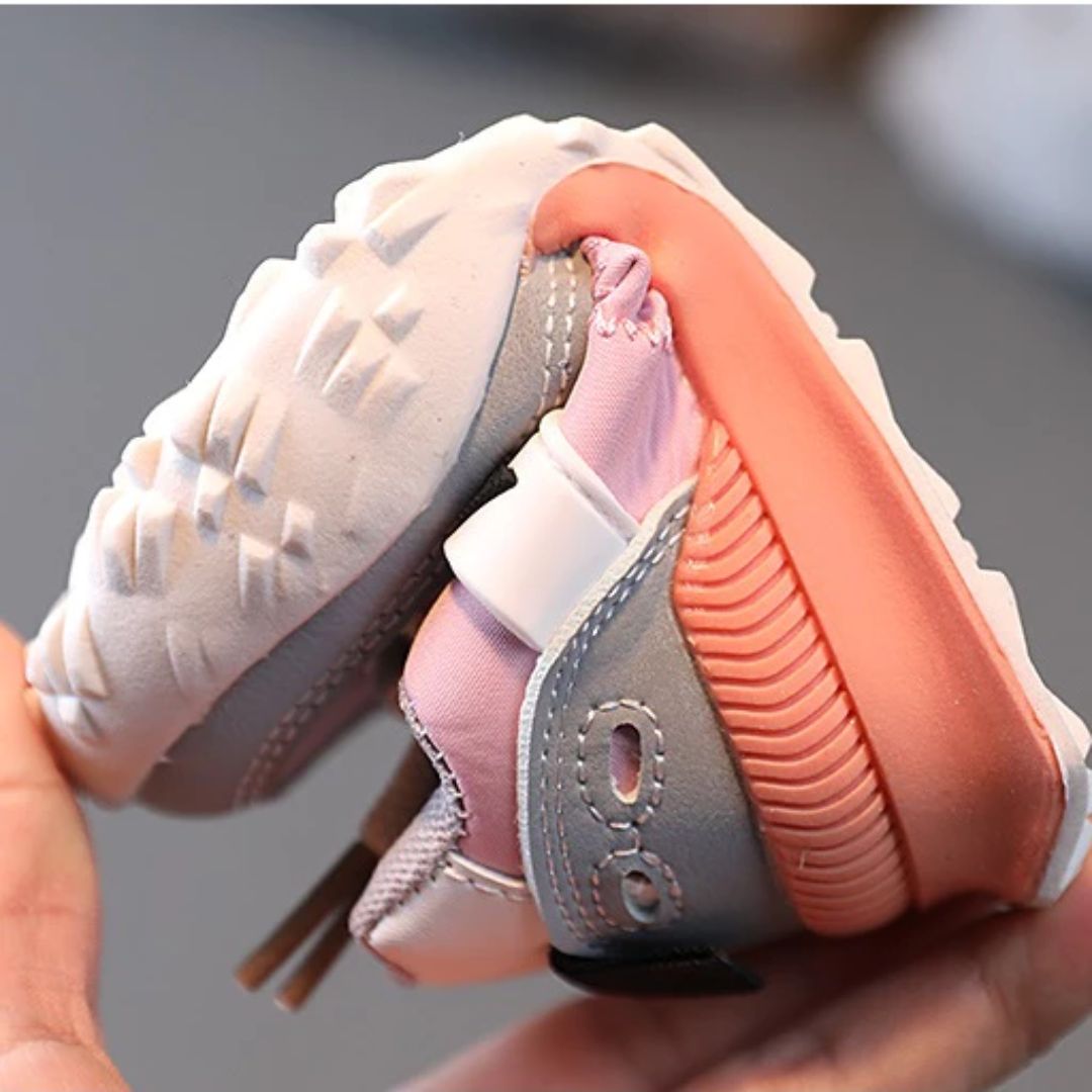BowLift | Modern Children's Sports Shoes – Stylish Look with Comfort and Stability
