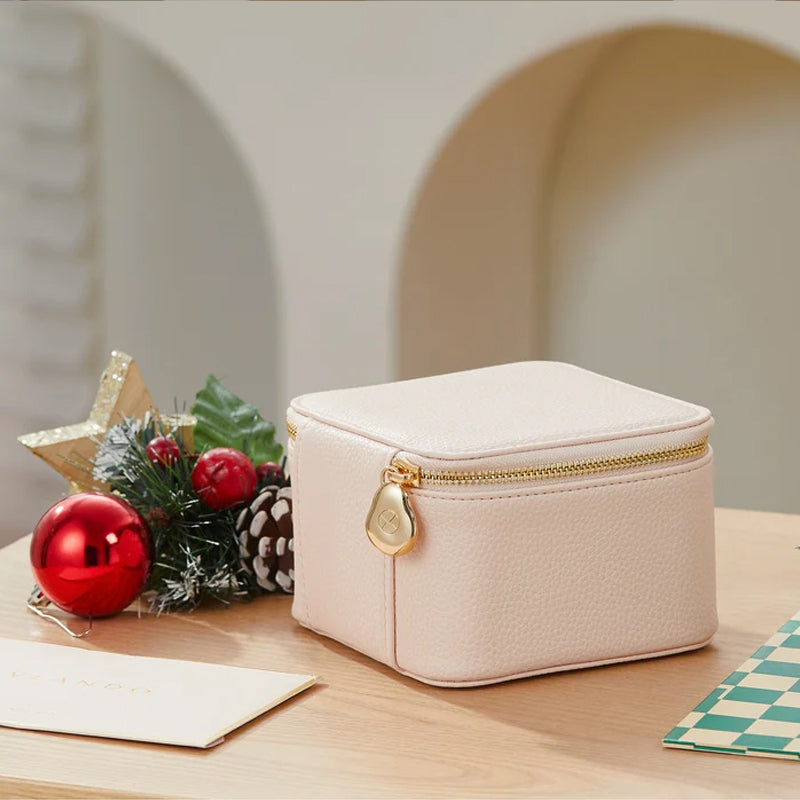 BowLift | Leather jewelry box for travel