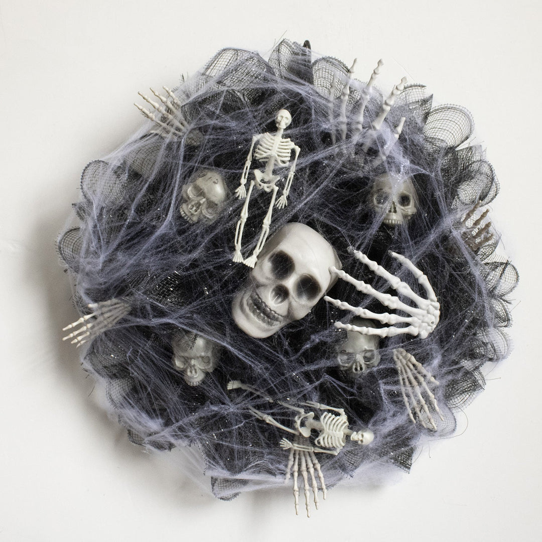 BowLift | Halloween Wreath – Mesh Skull Garland for Door and Wall Decoration
