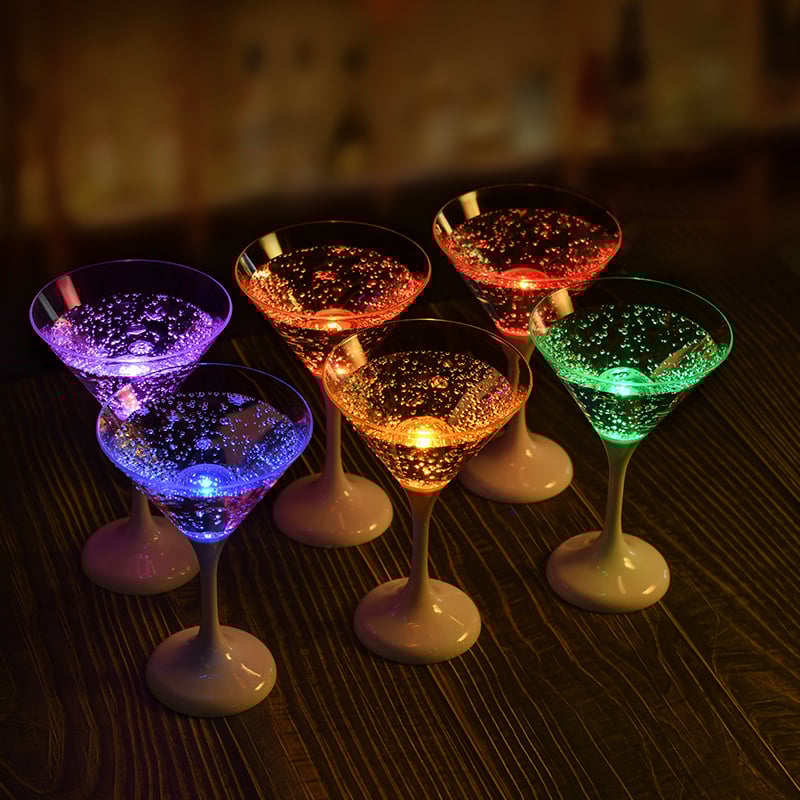 BowLift | Bright Champagne Glass