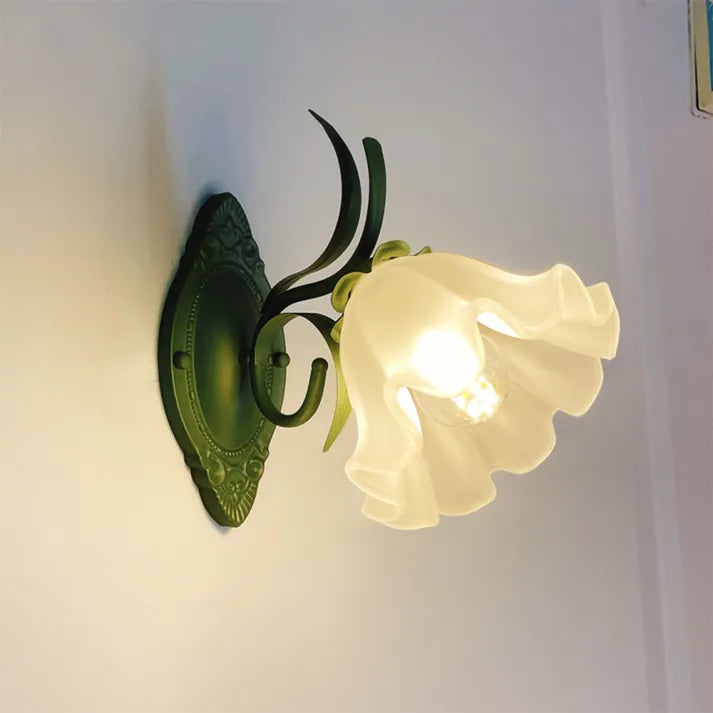 BowLift | Stylish LED Wall Sconce with Floral Motif Combination of Nature and Elegance