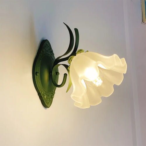BowLift | LilyGlow Wall Light - Elegant nature-inspired lighting