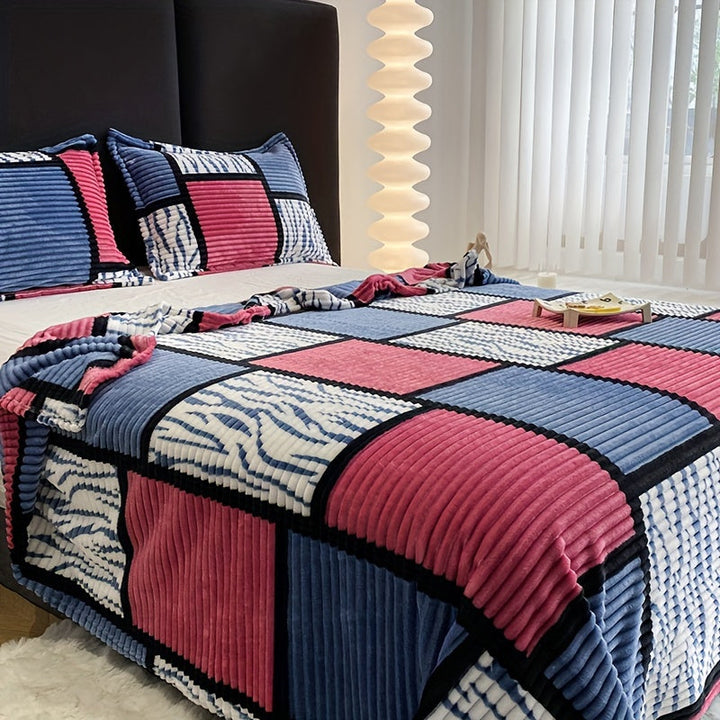 CozyLuxe – Flannel Blanket for Every Season Bowlift