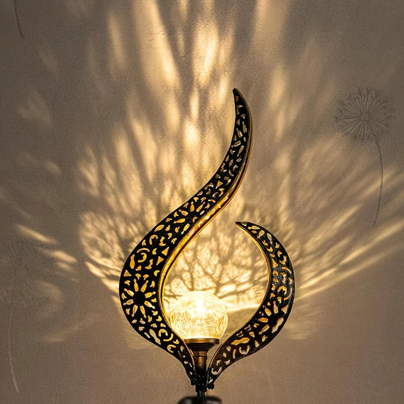 BowLift | Solar Garden Light made of Metal – Waterproof LED Design in Moon, Flame, Sun or Star Shape