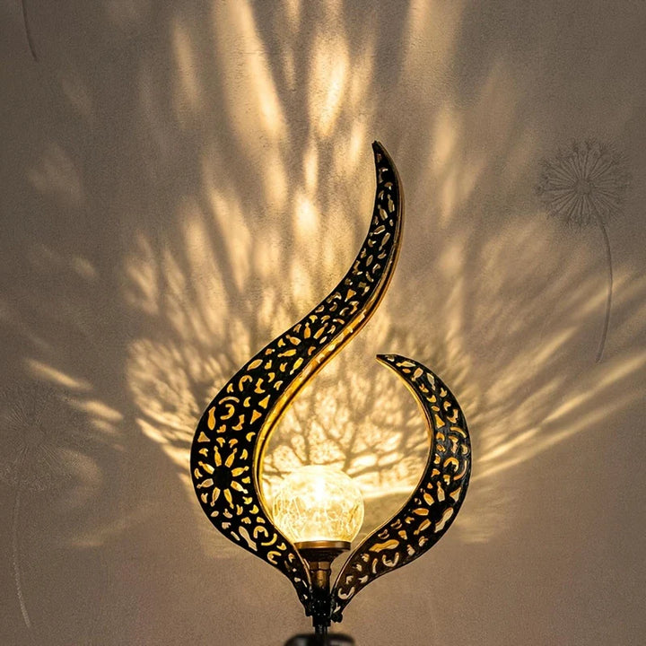 BowLift | Solar Garden Light made of Metal – Waterproof LED Design in Moon, Flame, Sun or Star Shape